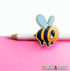 Bee pin